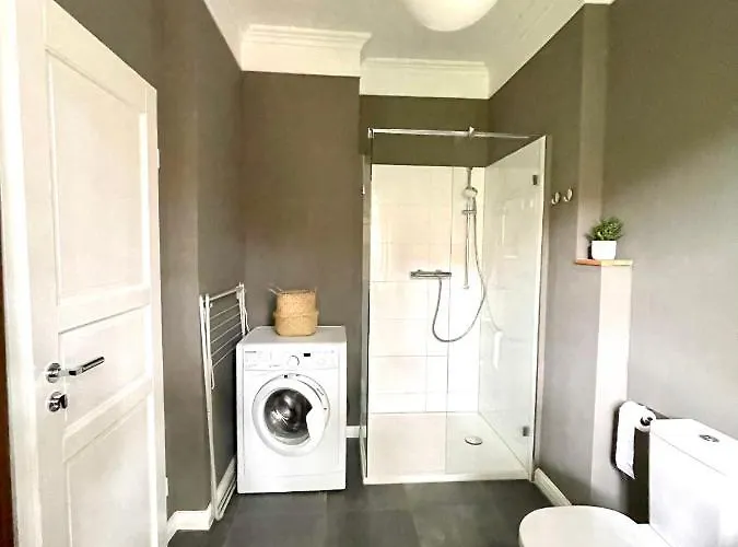 Jethon In Der Gasse *